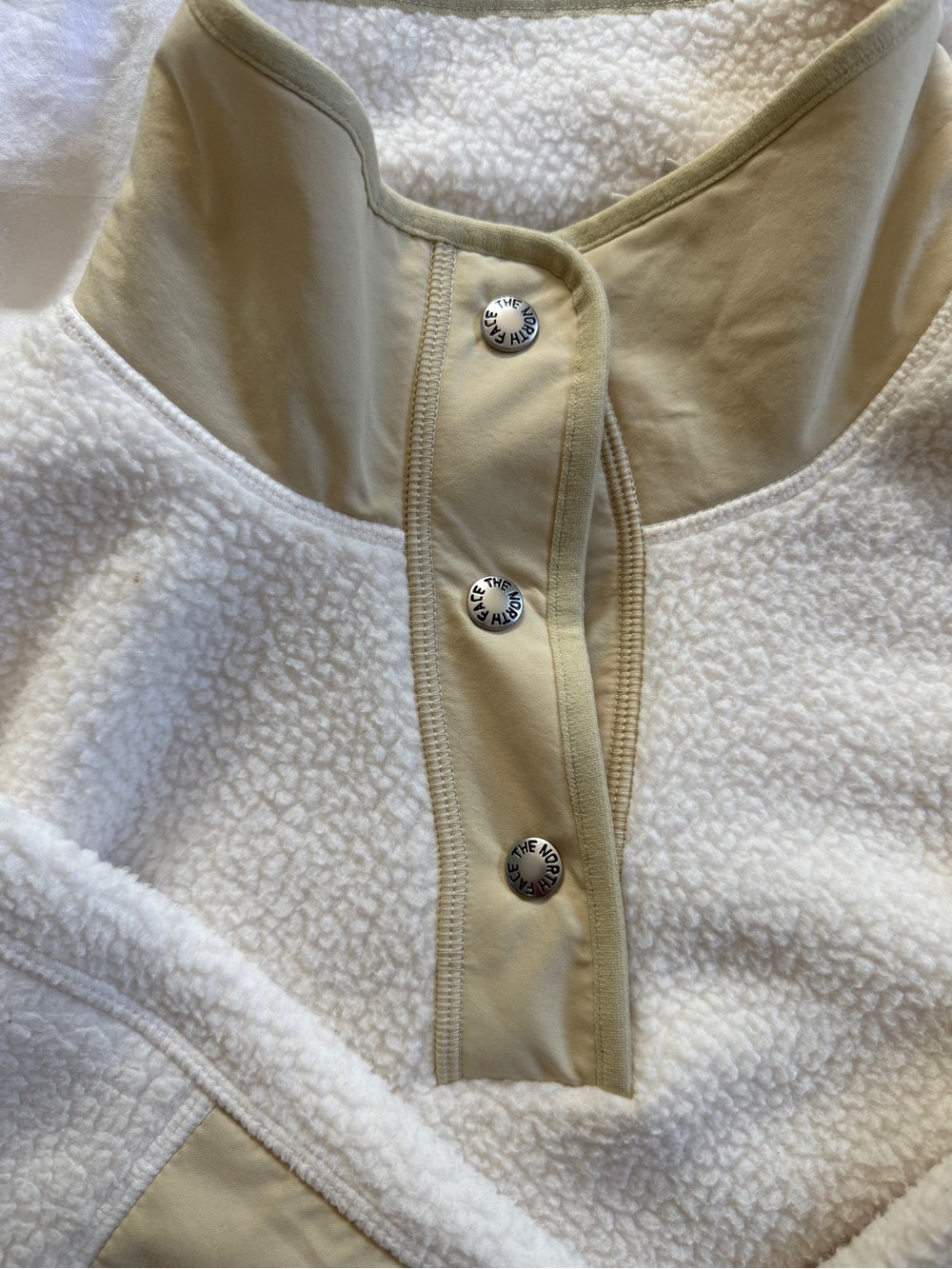 The North Face Cream White Sherpa Fleece 1/2 Snap - Picture 6 of 9